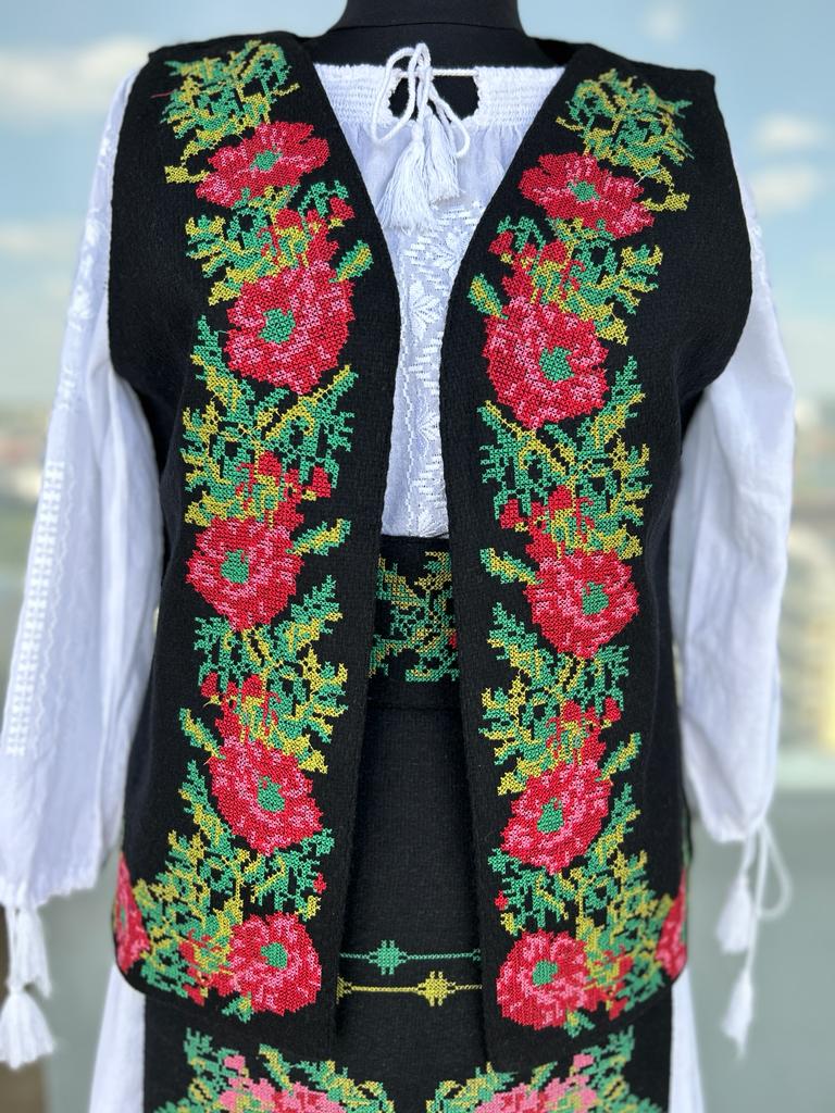 Vestă tradițională femei - motive florale TM439 - 3XL