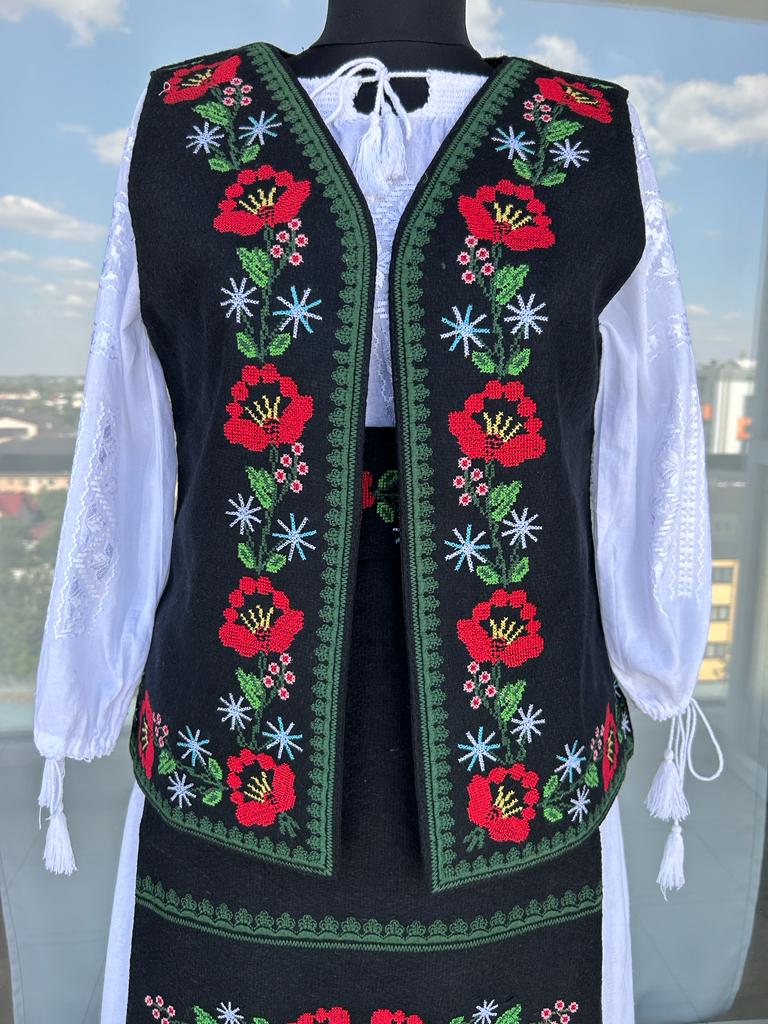 Vestă tradițională femei - motive florale TM440 - S