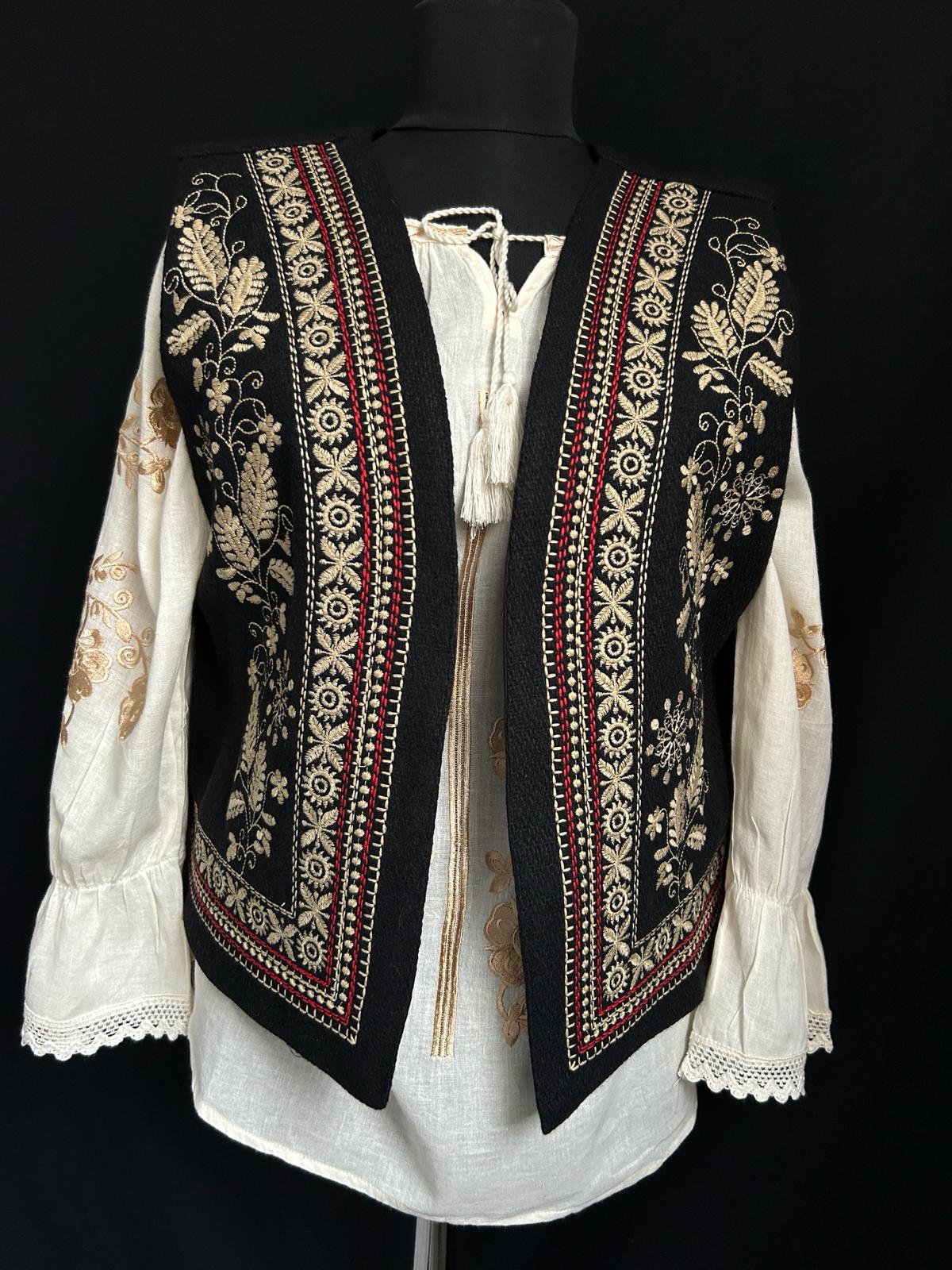 Vestă tradițională femei TM408 - motive florale - - M