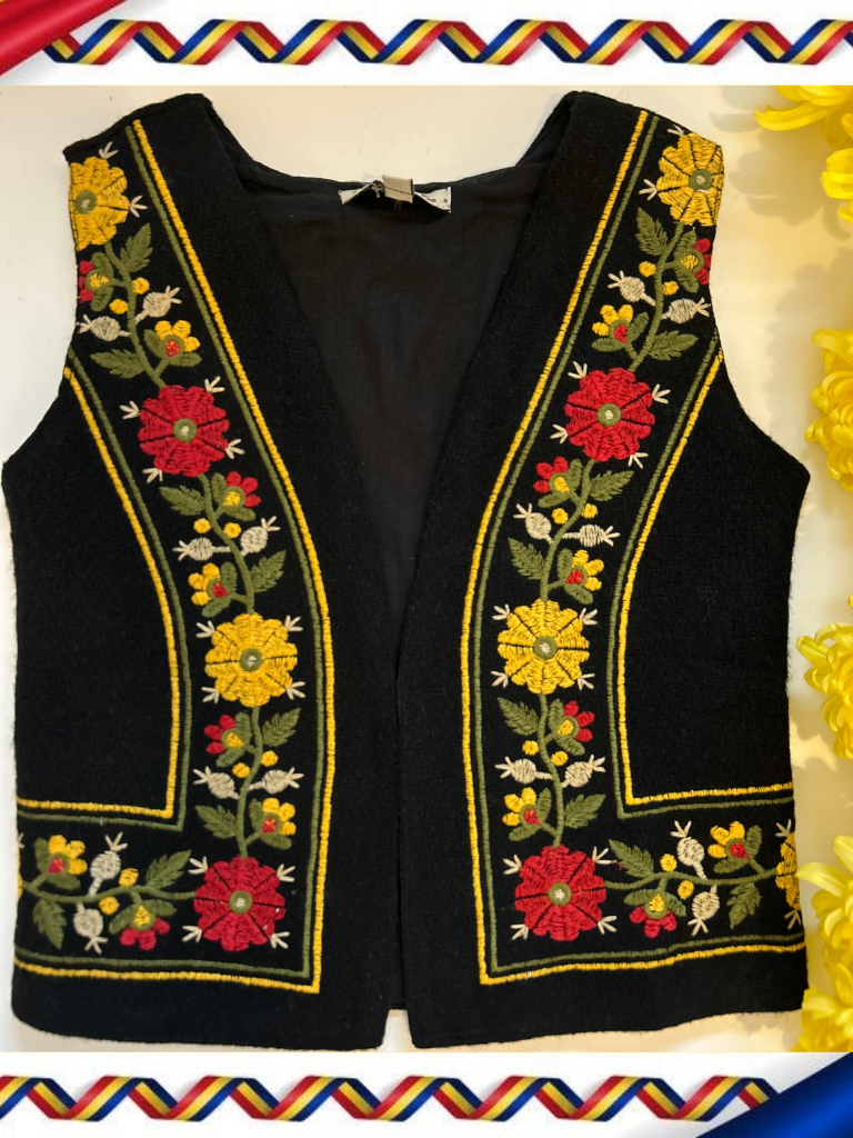 Vestă tradițională fete TM672 motive florale - 8