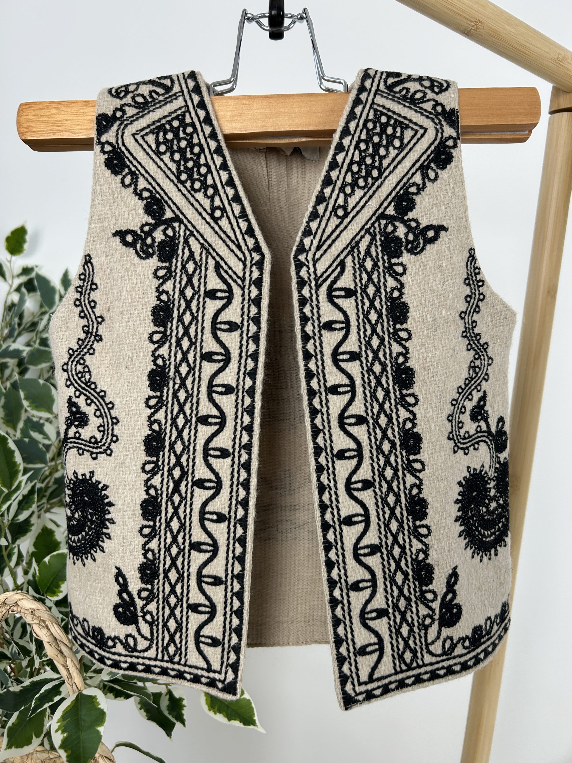 Vestă tradițională model universal TM1866 *figuri geometrice* - 2
